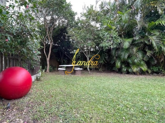 Imagem Casa com 3 Quartos à Venda, 167 m² em Centro - Xangri-la