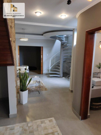Imagem Sobrado com 4 Quartos à Venda ou Locação, 360 m² em Araraquara