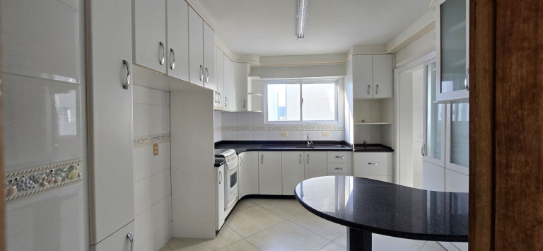 Imagem Apartamento com 3 Quartos à Venda, 114 m² em Centro - Balneário Camboriú Imagem Apartamento com 3 Quartos à Venda, 114 m² em Centro - Balneário Camboriú