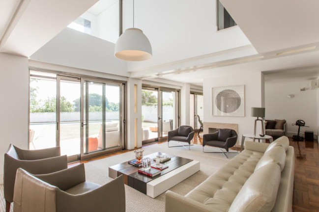 Casa com 3 Quartos à Venda, 388 m² em Vila Tramontano - São Paulo