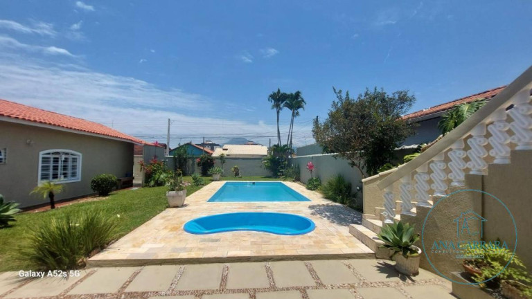 Casa com 5 Quartos à Venda, 200 m² em João Batista - Peruíbe