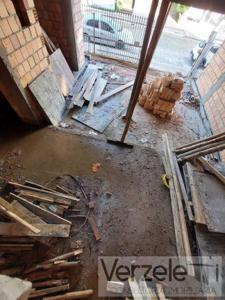 Imagem Casa com 3 Quartos à Venda, 180 m² em Centro - Balneário Camboriú