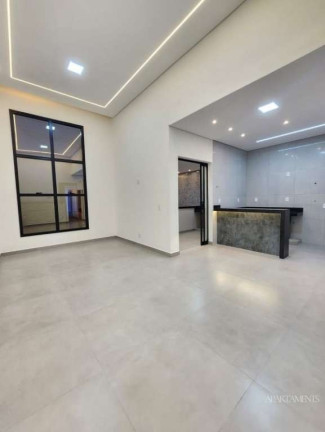 Imagem Casa com 3 Quartos à Venda, 180 m²