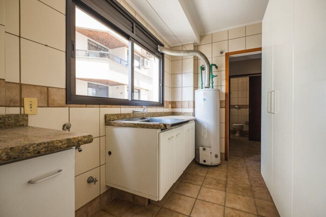 Imagem Apartamento com 4 Quartos à Venda, 254 m² em Centro - Florianópolis Imagem Apartamento com 4 Quartos à Venda, 254 m² em Centro - Florianópolis