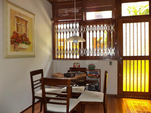 Imagem Imóvel com 1 Quarto à Venda, 66 m² em Rio Branco - Porto Alegre Imagem Imóvel com 1 Quarto à Venda, 66 m² em Rio Branco - Porto Alegre