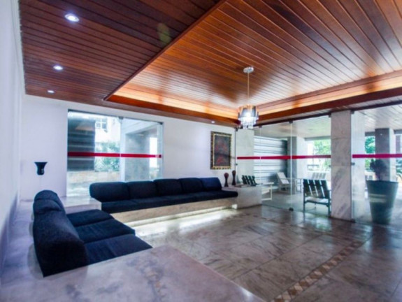 Imagem Apartamento com 4 Quartos à Venda, 234 m²