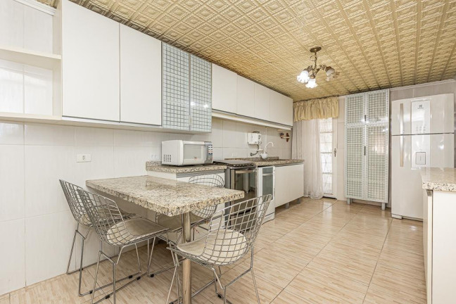 Imagem Casa com 3 Quartos à Venda, 225 m² em Seminário - Curitiba