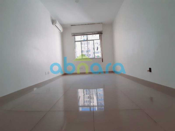 Imagem Apartamento com 2 Quartos à Venda, 75 m² em Copacabana - Rio De Janeiro