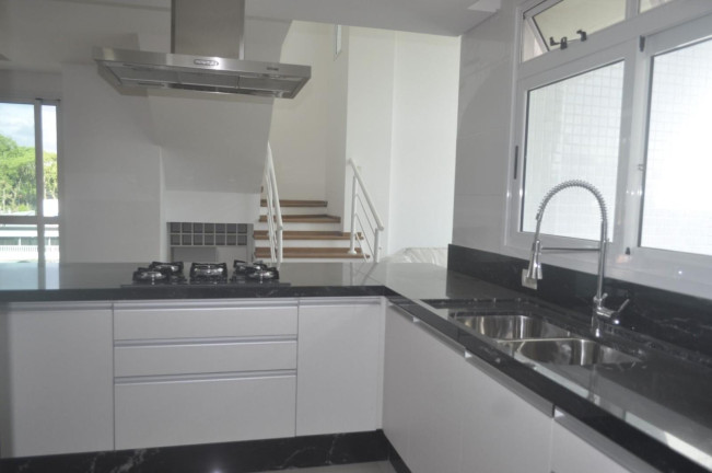 Imagem Apartamento com 2 Quartos à Venda, 130 m² em água Verde - Curitiba Imagem Apartamento com 2 Quartos à Venda, 130 m² em água Verde - Curitiba