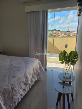 Imagem Imóvel com 2 Quartos à Venda, 140 m² em Jardim Cristina - Mogi Guaçu Imagem Imóvel com 2 Quartos à Venda, 140 m² em Jardim Cristina - Mogi Guaçu
