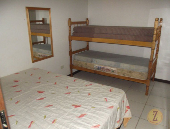 Imagem Sobrado com 3 Quartos para Temporada, em Bombas - Bombinhas Imagem Sobrado com 3 Quartos para Temporada, em Bombas - Bombinhas