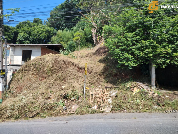 Terreno à Venda, 252 m² em Tabuleiro - Camboriú