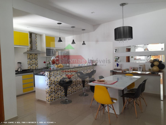 Imagem Chácara com 4 Quartos à Venda, 280 m² em Barreiro - Taubaté
