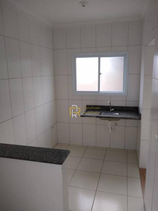 Imagem Casa com 2 Quartos à Venda, 41 m² em Vila Antártica - Praia Grande Imagem Casa com 2 Quartos à Venda, 41 m² em Vila Antártica - Praia Grande
