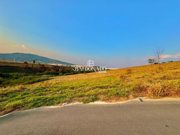 Imagem Terreno à Venda, 253 m² em Centro - Extrema Imagem Terreno à Venda, 253 m² em Centro - Extrema