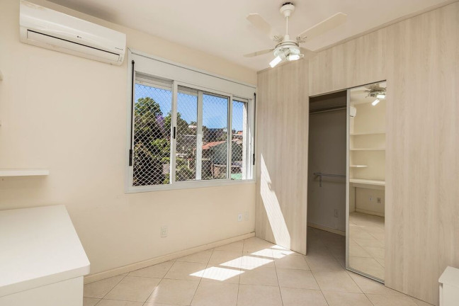 Imagem Apartamento com 2 Quartos à Venda, 72 m² em Teresópolis - Porto Alegre