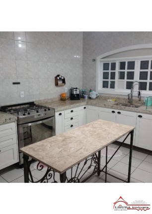 Imagem Casa com 4 Quartos à Venda, 214 m² em Jardim Santa Maria - Jacareí Imagem Casa com 4 Quartos à Venda, 214 m² em Jardim Santa Maria - Jacareí