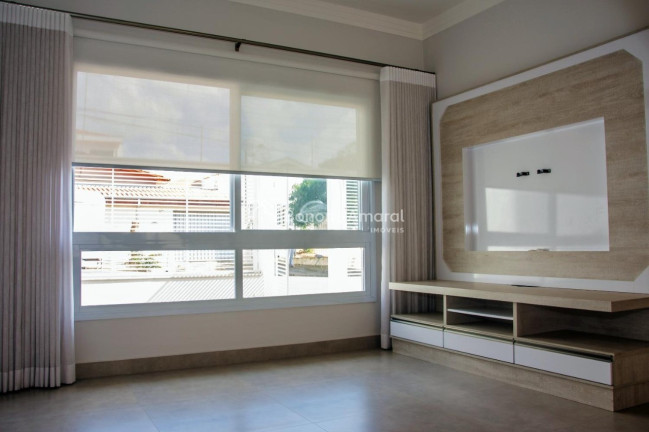 Imagem Casa com 6 Quartos à Venda, 273 m² em Jardim De Itapoan - Paulínia Imagem Casa com 6 Quartos à Venda, 273 m² em Jardim De Itapoan - Paulínia
