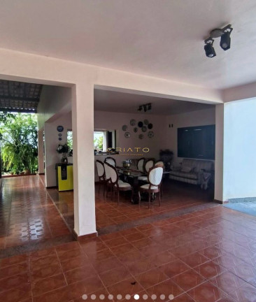 Casa com 4 Quartos à Venda, 400 m² em Andracel Center - Anápolis