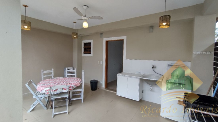 Imagem Casa com 3 Quartos à Venda, 228 m² em Centro - Ubatuba Imagem Casa com 3 Quartos à Venda, 228 m² em Centro - Ubatuba