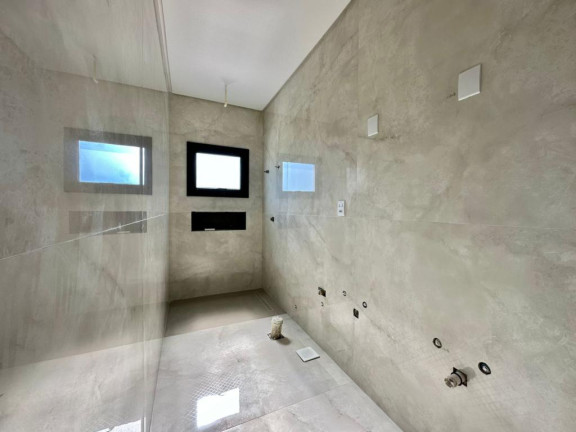 Imagem Casa com 4 Quartos à Venda, 250 m² em -- - Xangri-la Imagem Casa com 4 Quartos à Venda, 250 m² em -- - Xangri-la