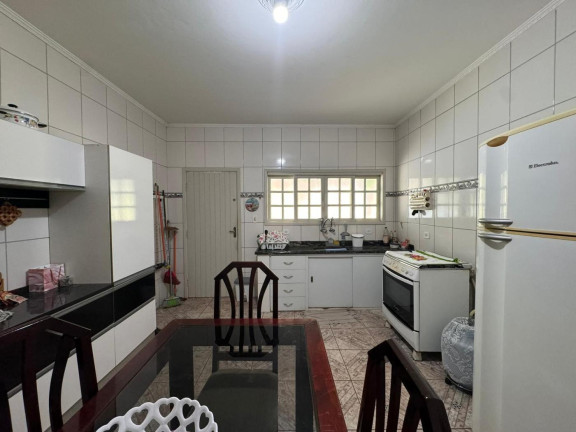 Imagem Imóvel com 3 Quartos à Venda, 1.800 m² em Ana Dias - Peruíbe Imagem Imóvel com 3 Quartos à Venda, 1.800 m² em Ana Dias - Peruíbe