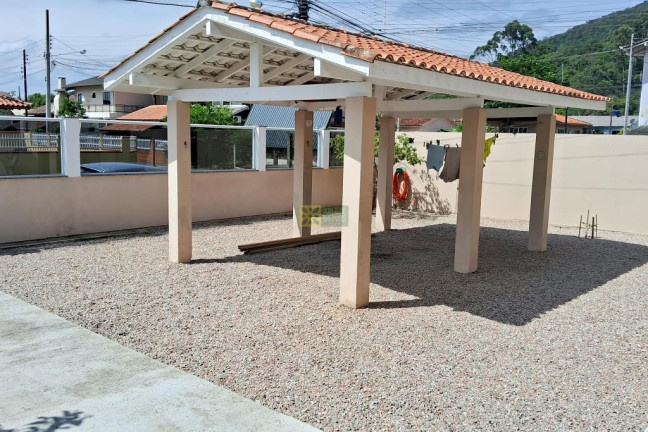 Imagem Casa com 3 Quartos para Alugar ou Temporada, 130 m² em Centro - Porto Belo Imagem Casa com 3 Quartos para Alugar ou Temporada, 130 m² em Centro - Porto Belo