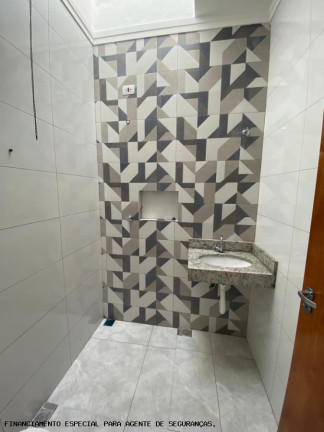 Imagem Casa com 2 Quartos à Venda, 65 m² em Lebron - Sarandi