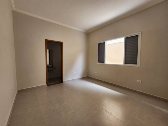 Imagem Casa com 4 Quartos à Venda, 150 m² em Florida - Praia Grande Imagem Casa com 4 Quartos à Venda, 150 m² em Florida - Praia Grande
