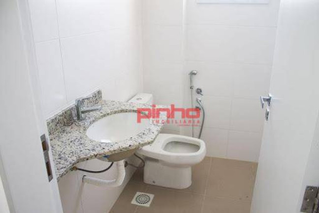 Imagem Apartamento com 3 Quartos à Venda, 107 m² em Barreiros - São José