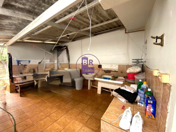 Imagem Casa com 3 Quartos à Venda, 502 m² em Canadá - Londrina