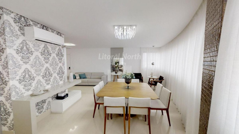 Imagem Apartamento com 3 Quartos à Venda, 150 m² em Centro - Balneário Camboriú