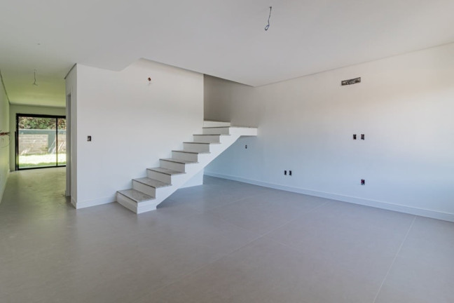 Imagem Casa com 3 Quartos à Venda, em Chácara Das Pedras - Porto Alegre Imagem Casa com 3 Quartos à Venda, em Chácara Das Pedras - Porto Alegre