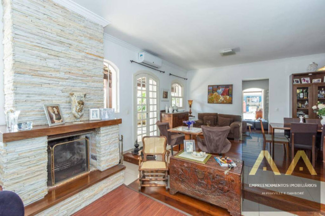 Imagem Casa com 3 Quartos à Venda, 450 m² em Alphaville - Santana De Parnaíba Imagem Casa com 3 Quartos à Venda, 450 m² em Alphaville - Santana De Parnaíba
