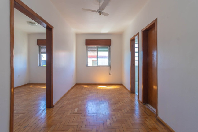 Imagem Imóvel com 2 Quartos à Venda,  em São João - Porto Alegre