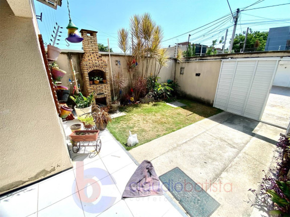 Imagem Casa com 3 Quartos à Venda, 80 m² em Centro - Eusébio
