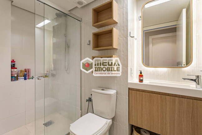 Imagem Apartamento com 3 Quartos à Venda, 105 m² em Centro - Florianópolis Imagem Apartamento com 3 Quartos à Venda, 105 m² em Centro - Florianópolis