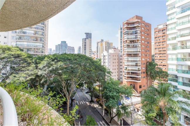 Imagem Imóvel com 3 Quartos à Venda,  em Vila Uberabinha - São Paulo
