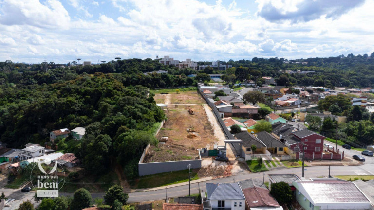 Terreno à Venda, 135 m² em Santa Cândida - Curitiba