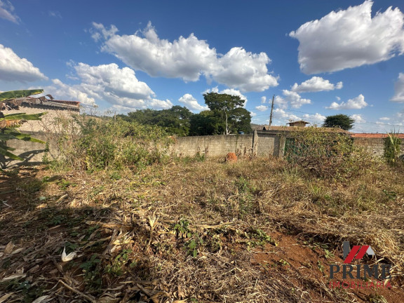 Imagem Terreno à Venda, 800 m² em Imperial - Vespasiano