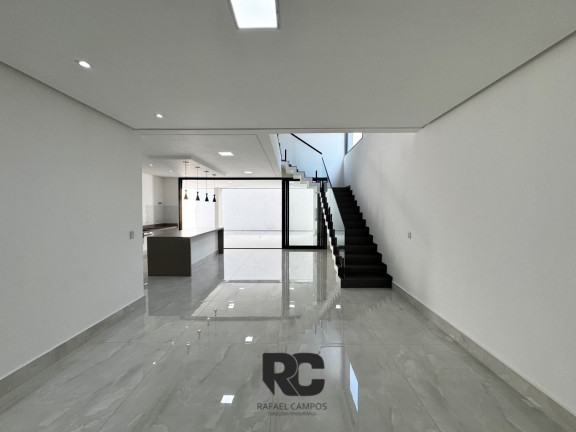 Imagem Sobrado com 4 Quartos à Venda, 300 m² em Centro - Arujá Imagem Sobrado com 4 Quartos à Venda, 300 m² em Centro - Arujá