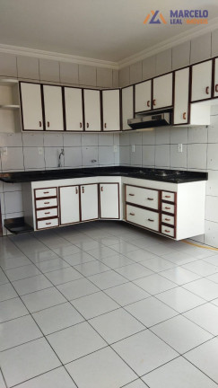 Imagem Casa com 3 Quartos à Venda, 180 m² em Ibirapuera - Vitória Da Conquista Imagem Casa com 3 Quartos à Venda, 180 m² em Ibirapuera - Vitória Da Conquista