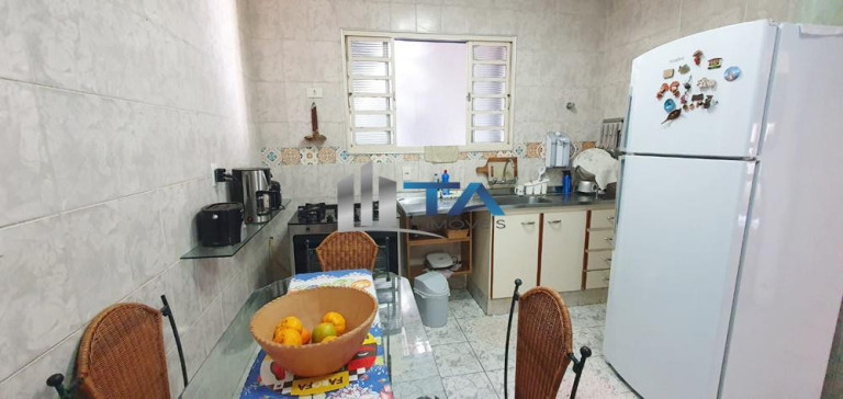 Imagem Casa com 4 Quartos à Venda, 220 m² em Jardim Aurélia - Campinas