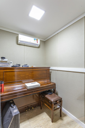 Imagem Sobrado com 4 Quartos à Venda, 197 m² em Bom Retiro - São Paulo