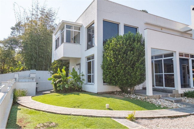 Casa com 4 Quartos à Venda,  em Cacupé - Florianópolis