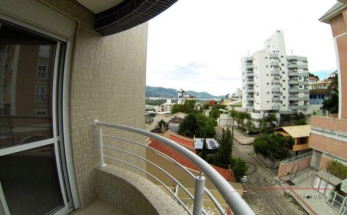 Imagem Apartamento com 3 Quartos à Venda, 239 m² em Agronômica - Florianópolis