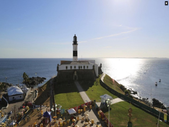 Imagem Imóvel com 2 Quartos à Venda, 120 m² em Barra - Salvador Imagem Imóvel com 2 Quartos à Venda, 120 m² em Barra - Salvador