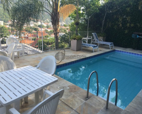 Casa com 4 Quartos à Venda, 480 m² em São Francisco - Niterói