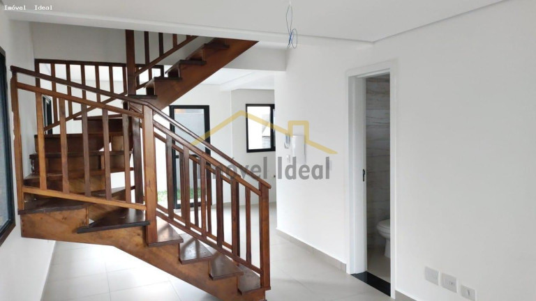 Imagem Casa com 3 Quartos à Venda, 123 m² em Portão - Curitiba Imagem Casa com 3 Quartos à Venda, 123 m² em Portão - Curitiba