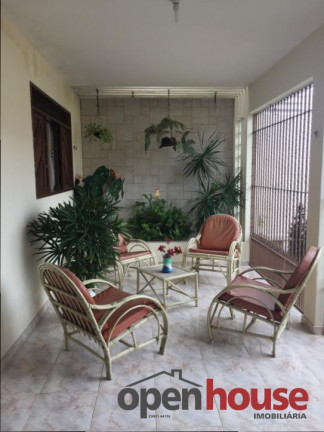 Imagem Casa com 3 Quartos à Venda, 203 m² em Candelária - Natal Imagem Casa com 3 Quartos à Venda, 203 m² em Candelária - Natal